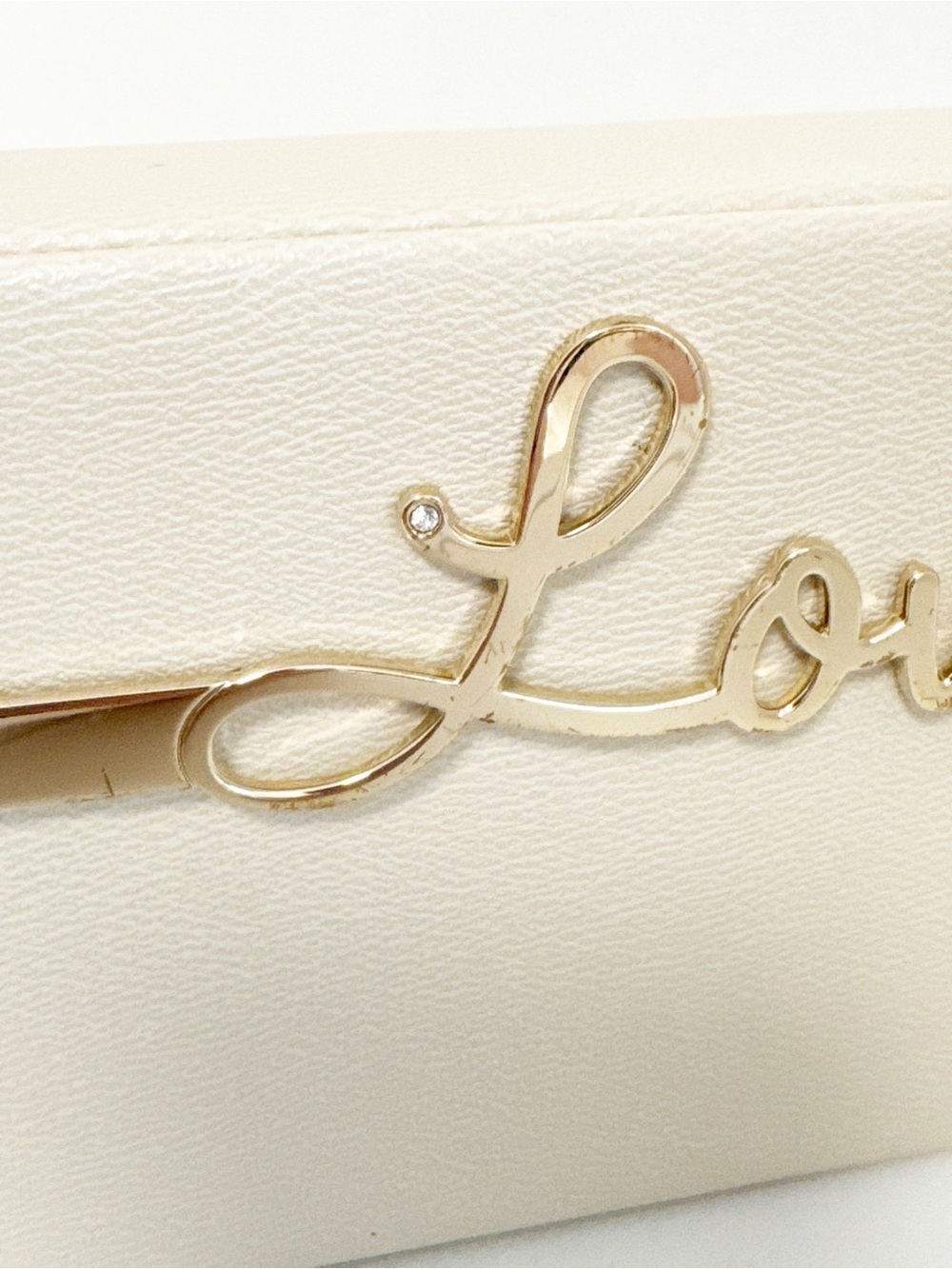 CHARLOTTE OLYMPIA
Love Vanina Leather Clutch Box In Off White - Picture 11 of 13